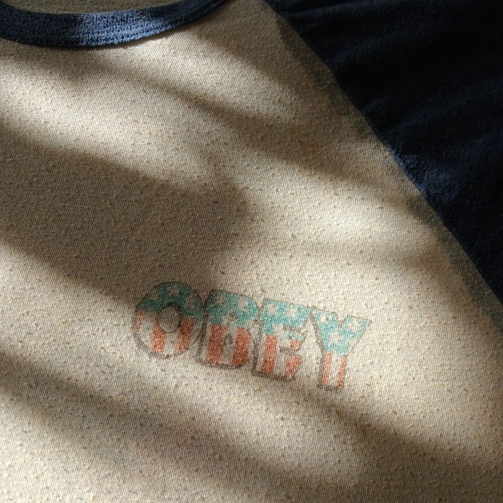 Obey 3/4 ringer The Spirit of the Streets